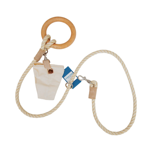 Carbon neutral eco-friendly dog leash with small storage bag