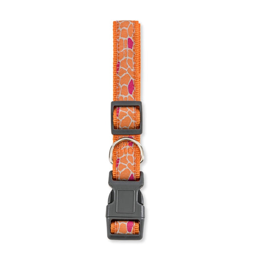 Dog collar with embroidered giraffe design